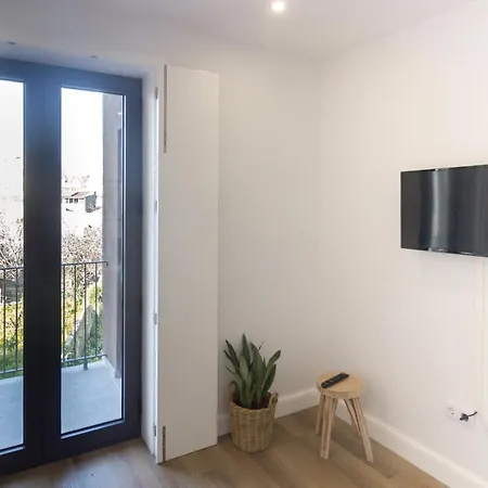 Guest H4u - Bonfim Heroismo アパート ポルト